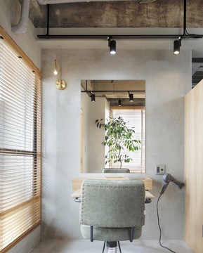 【三田】◆有給休暇あり・社会保険完備◆入客チャンス大！ワイワイした雰囲気ですが、やるときはしっかりやる！実力派サロンです！「SOURCE cia（ソウスシア）」からスタイリスト（美容師）の求人★☆