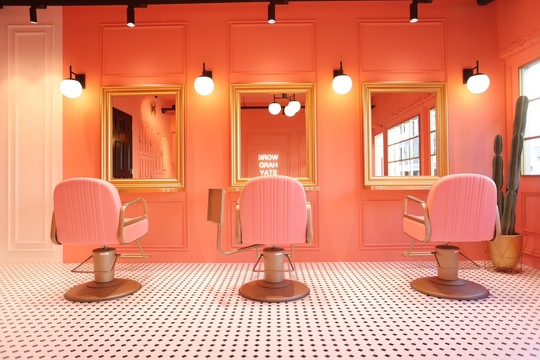 【川越駅】≪実働8時間≫≪土日祝休みOK≫≪最短2年でデビュー可能≫教育力に自信のある人気サロン！アカデミー制もあり、効率よくスキルアップができる環境です！「PALETTE 川越店（パレットカワゴエテン）」からアシスタント（美容師）の求人☆★