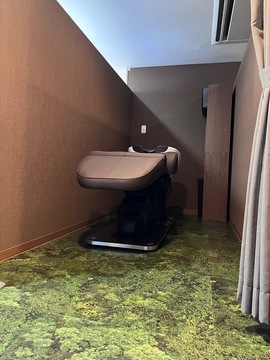 【あおば通】≪完全自由出勤制≫≪土日祝休みOK≫≪マンツーマン施術OK≫多くのお客様に人気のおしゃれサロン！働きやすい仕組み作りに注力しています！「Peg hair camp（ペグヘアキャンプ）」からスタイリスト（美容師）の求人☆★