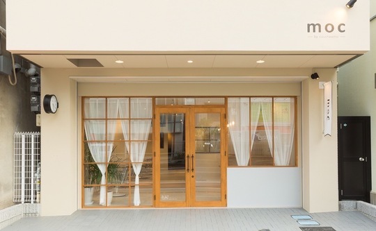 【都島】≪月給26万円≫≪有給取得OK≫≪閉店時間は18時≫≪社会保険完備≫女性が永く活躍できるヘアサロンがコンセプト！着付けやメイクなども学んでキャリアアップも可能です！「moc（モック）」からスタイリスト（美容師）の求人☆☆