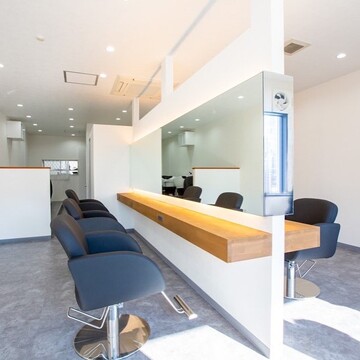 【JR郡山駅】≪社会保険完備≫≪完全週休2日制≫≪土日休みOK≫≪ママさん大歓迎≫若手へのサポートが充実！長く働きたい方にオススメのサロン！「hair terrace M（ヘアーテラスエム）」からスタイリスト（美容師）の求人☆★