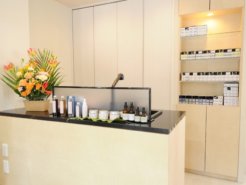 【鴫野】≪マンツーマン施術≫≪月2回迄土日休みOK≫≪スタイリストオンリーサロン≫個室でのスパメニューが人気！入客も無理なく行え客単価も1万円を超えています！「UNVEIL PRIVATE SALON（アンベイルプライベートサロン）」からスタイリスト（美容師）の求人☆★