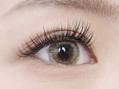 【南摂津】≪日祝定休≫≪自由出勤≫時短勤務やお休みの相談も柔軟に対応で、ママさんも働きやすい！頑張った分は歩合でしっかり還元！！スタッフが働きやすい環境を一番に考えた「clure（クルレ）」からアイリスト（まつげエクステ・まつげパーマ）の求人☆☆