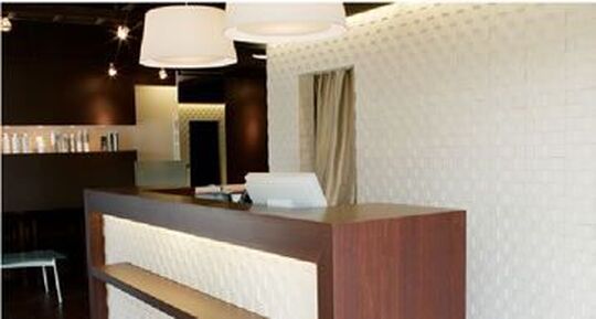 【下松】≪月給26万円〜≫≪週休2日制も選択OK≫≪有給休暇あり≫休みは半休制度もあります！ネイル、アイも学べるトータルビューティーサロン！『N’s　BRILLAR』からスタイリスト（美容師・理容師）の求人☆★