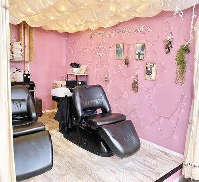 【武庫之荘】≪社会保険完備≫≪業務委託も選択可能≫マンツーマンの接客で多くのお客様から支持を受ける人気サロン 休日が年間120日と多く、実働8時間でプライベートも充実できるお店です！働きやすさを追求した「hair space TAL’KE 武庫之荘店（ヘアースペーストークムコノソウテン）」からスタイリスト（美容師）の求人★☆