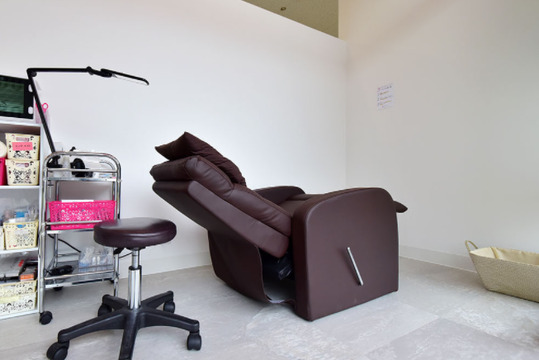 【宇土駅】≪完全週休二日制・実働8時間・営業時間18時まで・社会保険完備≫お手頃な価格でワンランク上の技術・接客・空間をお客様に提供！長年お客様から愛されているヘアサロン「ウトシティ 美容室（ウトシティビヨウシツ）」からスタイリスト（美容師）の求人☆☆