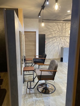 【藤並駅】≪2年以内にデビュー可能≫≪土日休み月1回までOK≫≪20時までに退勤可能≫≪ママさんの応募歓迎≫カラー専門店ならではの、サブスクメニューでお客様の理想のスタイルをキープし続けるサロン！「COLOR LaB（カラーラボ）」からアシスタント（美容師）の求人☆★