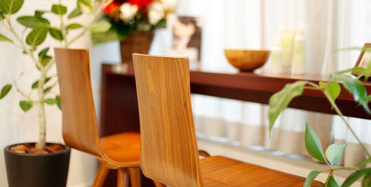 【新宿駅】◆完全週休2日制・産休育休制度あり・着付けも学べる・社会保険完備◆高単価サロンでしっかりお客様と関われます！キャリアアップシステムが整った「Claude MONET 新宿東口店（クロードモネシンジュクヒガシグチテン）」からスタイリスト（美容師）の求人☆★