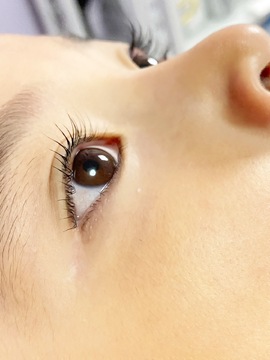 【西九条】≪週2日～、1日5時間～≫≪土日休みOK≫≪社会保険加入OK≫≪研修中お給料あり≫施術時間をゆったりとっているためお客様もスタッフもゆったり落ち着いた空間で過ごせるサロン！資格取得補助にも力をいれております！「Rebio（リビオ）」からアイリスト（まつげエクステ・まつげパーマ）の求人☆☆