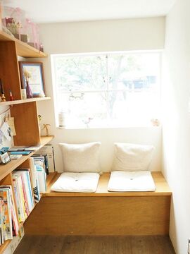 【JR尼崎】≪毎週月日定休≫≪平均17時退勤≫ママが働きやすい環境づくりを心掛けています！正社員でもパートでも相談可能！可愛い雑貨が並ぶアットホームサロン「Chouchou（シュシュ）」からスタイリスト（美容師）の求人☆☆