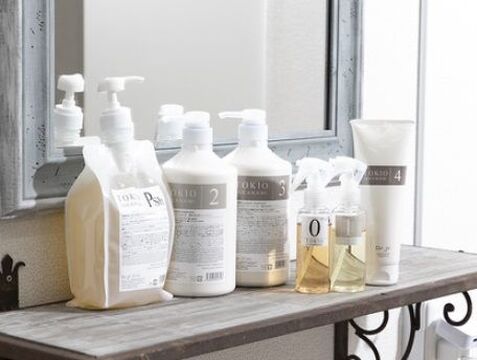 【調布駅】◆最低保証給あり・土日休み相談可能◆自分のライフワークバランスに合わせて働ける環境！広々とした店内で、お客様スタッフ共にゆったりできる空間です。hair make Purena (ヘアメイクプレナ)からアイリスト（まつエク）の求人★☆