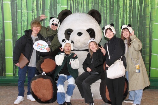 【都島】≪完全週休2日制≫≪社会保険完備≫≪最短1年半でデビュー可能≫≪休憩1時間あり≫≪通信学校の学費補助あり（60万円）≫≪予約次第では16時台に退勤可能≫営業時間内にレッスンができる！技術講師をされておられるオーナーさんから技術を学べる！実践的に入客していけるので成長が早いですよ！「Plat（プラット）」からアシスタント（美容師）の求人☆★