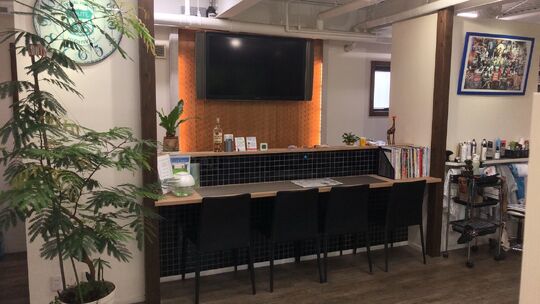 【青木】≪社会保険制度あり≫≪営業中レッスンOK≫≪正社員・パートから選べる！≫毎日高級弁当の支給あり！訪問美容も行っており、レッスン環境も充実！「kintaro-club（キンタロークラブ）」からアシスタント（美容師）の求人☆★☆