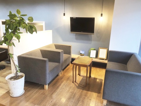 【常盤】≪月8日休み≫≪社会保険完備≫入客チャンスあり！「愛と感謝」をコンセプトにお客様ともスタッフさんとも関わっていきます！美容師としての技術はもちろん、人間性も磨いていくことができますよ！「Bless HAIR Liebe店（ブレスヘアーリーベテン）」からスタイリスト(美容師)の求人☆★☆