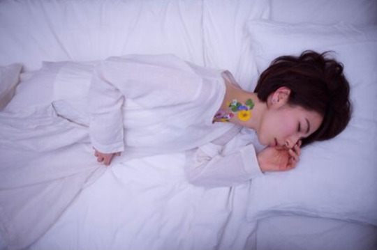 【新御徒町】≪ヘッドスパがウリ・完全週休2日制・客単価15000円≫完全個室でお客様としっかり向き合える！整った働き方で安心して長く働けるサロン「grus（グルス）」からスタイリスト（美容師）の求人☆★