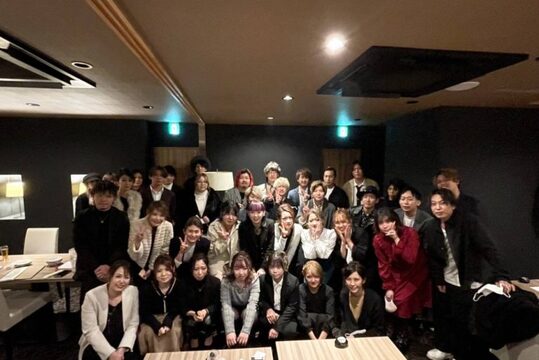 【近鉄富田】■営業時間内レッスンOK・2年以内のデビュー可能・休日数の選択制・実働8時間のシフト制・産休育休制度あり・土日の希望休も相談可能・社会保険完備■営業時間中にアカデミーでしっかりレッスン可能！着実に成長できる環境です！「TOTAL BEAUTY BREK 三重四日市店（トータルビューティーブレイクミエヨッカイチテン）」からアシスタント（美容師）の求人★☆