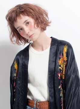 【北野田】≪月給20万円≫≪最短2年デビュー≫≪完全週休2日≫≪いつでも使える旅行休暇3日あり≫≪社会保険完備≫夢と希望とチャンスがあふれるお店を目指します！営業内レッスンで無理なく成長していける「LAZO barco（ラソバルコ）」からアシスタント（美容師）の求人☆★