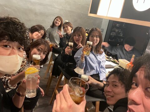 【三ノ宮】指名売上50％還元／フリー売上40％還元／フリー再来50%還元≫≪20時までに退勤OK≫≪平均月給40〜50万円以上≫≪全席個室≫マンツーマンでお客様にしっかり施術出来るサロン！一人一人のライフスタイルに合わせた勤務が可能！流行りのデザインなども積極的に取り入れているサロンです！「kamie（カミエ）」からスタイリスト（美容師）の求人☆★