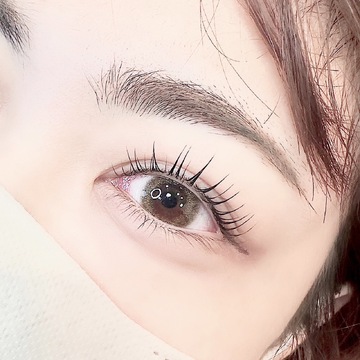 【千歳烏山】≪サロンワーク経験のある方の募集≫≪社会保険完備≫≪土日休みOK≫≪時短勤務の相談可能≫≪営業時間19時まで≫≪髪色自由・ネイルOK≫≪産休育休実績あり≫プライベートを優先したい方、ママさんなど大歓迎！「Ail eye salon（エイルアイサロン）」からアイリスト（まつげエクステ・まつげパーマ・アイブロウ）の求人☆☆