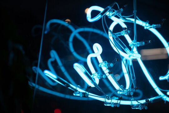 【六名】◆月最大40万円保証あり・土日休み可能◆某集客サイトゴールドプライズ！TVやSNSでも話題のオリジナルトリートメントが人気！平均12000〜15000円の単価で無理な入客をしなくても稼げるサロンです！「Rr SALON .OKAZAKI（アールサロンオカザキ）」からスタイリスト（美容師）の求人★☆