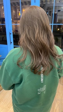 【箕面駅】≪正社員または業務委託≫≪指名売上最大65％還元≫≪自由出勤≫≪社会保険完備≫女性スタッフ専任サロン！女性ならではの視点や技術を活かして働けます！「air.（エアー）」からスタイリスト（美容師）の求人☆★