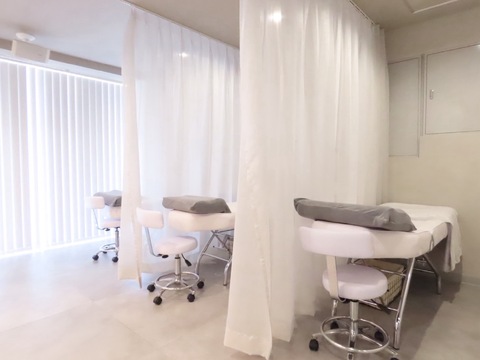 【赤坂駅】≪月給53万円の支給実績あり・髪型ネイル自由・選べる働き方・社会保険完備・アイブロウメニューあり・業務委託は自由出勤・集客に自信あり≫業務委託大歓迎！！幅広いメニューと丁寧なカウンセリングが多くの女性に愛されるサロン「eyebrow&eyelash Ral. 天神店（アイブロウアンドアイラッシュラルテンジンテン）」からアイリスト（まつげエクステ・まつげパーマ・アイブロウ）の求人☆☆