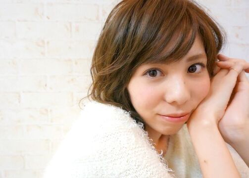 【西鉄久留米駅】≪月8,9日休み・土日祝休み相談OK・月2回連休あり≫仕事とプライベートのメリハリをつけながら働くことができます！トレンドを取り入れたスタイルが人気の地域密着ヘアサロン「CHICCA Y’s BRAND（キッカワイズブランド）」からスタイリスト（美容師）の求人☆★☆