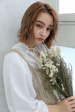 【橿原神宮前】≪月給20万円≫≪社会保険完備≫≪完全週休2日制≫≪有給休暇あり≫抜群の待遇と充実の研修体制が魅力！働きやすさ◎一人一人の個性を伸ばせる環境の「Jeunesse 奈良橿原店（ジュネスナラカシハラテン）」からアシスタント（美容師）の求人☆★