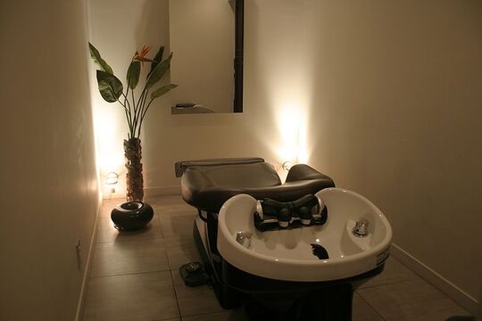 【備前西市】≪社会保険完備≫≪月7日休み≫≪社員寮あり≫≪定期健康診断≫≪子供手当あり≫年4回の社内技術試験で着実に昇給、昇格！個室完備のリラクゼーションサロン「MIOSTYLE(s)大福店（ミオスタイルオオフクテン）」からスタイリスト、アシスタント（理容師）の求人☆★