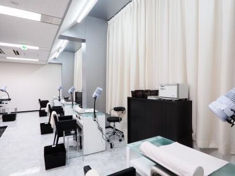 【京橋】《ネイリスト未経験OK☆社保完備☆シフト制》お客様のライフスタイルにあわせたデザインを提供するSOU（ソウ）!!長く活躍してほしいから、福利厚生も整えています♪勢いのあるサロンで活躍しませんか！ネイリストの求人☆★☆