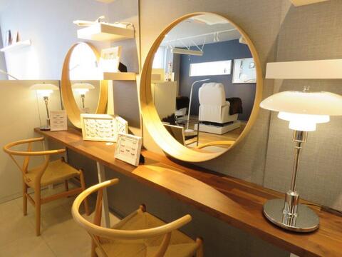 【辛島町駅】≪配属店舗で研修実施・営業中のレッスンOK・月休8日・社会保険完備・未経験OK・指名料還元あり≫レッスンは営業時間内かつ配属店舗にて実施！アイブロウなど新しい技術も積極的に導入しています！お客様にしっかり向き合いたい方へオススメのアイラッシュサロン「eyelashterior COCO（アイラッシュテリアココ）」からアイリスト（まつげエクステ・まつげパーマ・アイブロウ）の求人☆☆