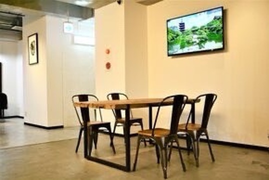 【南越谷】最大月30万円の保障給あり！◆業務委託or正社員の選択可能◆週1日〜でもOK！幅広い薬剤のラインナップも魅力！あなたのライフスタイルに合わせて働いてくださいRoots 南越谷店（ルーツミナミコシガヤテン）からスタイリスト（美容師）の求人☆★