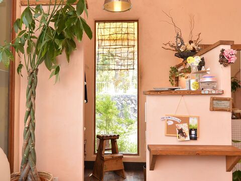 【高の原】≪パートさん募集中≫≪勤務時間相談可能≫≪週3日〜OK≫美容師を離れられて復帰を考えている方大歓迎！お子様の送りお迎えの時間に合わすことも可能ですよ♪「VOW（ヴァウ）」からアシスタント（美容師）の求人☆★