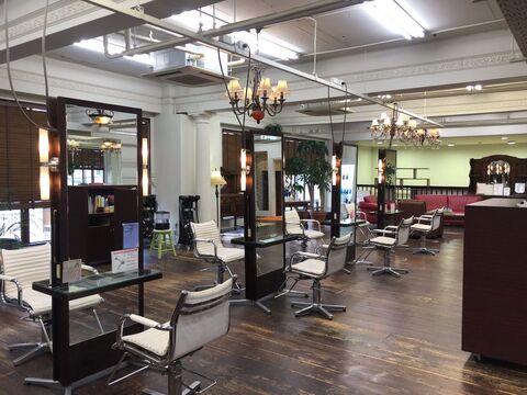 【庚午北】≪社会保険完備≫≪最短2年以内にデビュー可能≫≪有給休暇あり≫働きやすい環境と福利厚生が整ってます！美容師として幅広く活躍できる「SUNS impressa（サンズインプレッサ）」からアシスタント（美容師）の求人☆★