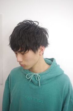 【姫路駅】≪社会保険完備≫≪平均18時半退勤≫≪講習費用の負担あり≫歩合は入客のたびに10％還元のため、しっかり稼げる環境です！正社員・業務委託・パートから選べるプライベートサロン「MeLLow（メロウ）」からスタイリスト（美容師）の求人☆★