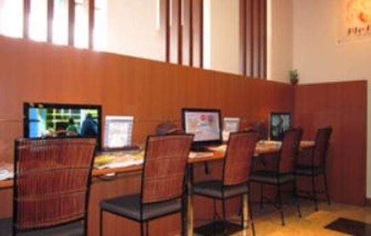 【イオンタウン西熊本】≪月給22万円〜・有給休暇あり・社会保険完備≫リーズナブルな価格で通いやすく多くのお客様と関われます！！お仕事、プライベートのメリハリを大切にしている地域密着型ヘアサロン「メリィ・メリィヘアーハウスイオンタウン西熊本店（メリィ・メリィヘアーハウスイオンタウンニシクマモトテン）」からスタイリスト（美容師）の求人☆★