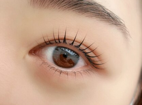 【東新宿】≪完全自由出勤制≫≪髪色、ネイル自由≫≪未経験・新卒生歓迎≫好きな時間に出勤できる！頑張った分だけ還元されるサロンです！「SENSE OF BEAUTY 東新宿店（センスオブビューティーヒガシシンジュクテン）」からアイリスト（まつげエクステ・まつげパーマ・アイブロウ）の求人☆★☆