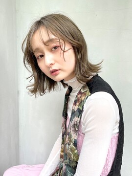 【江坂】≪完全週休2日≫≪土日休み可能≫≪有給・夏季冬季休暇あり≫≪バースデー休暇あり≫≪19時過ぎに退勤可能≫≪社会保険完備≫客層は20代が最も多いトレンドを取り入れたお洒落サロン！プライベートも大事しながらお仕事ができる！「ENIF（エニフ）」からアシスタント（美容師）の求人★☆