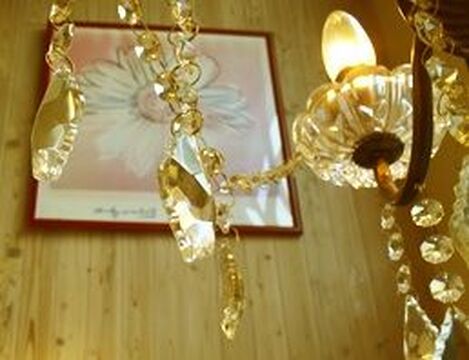 【川西能勢口】≪社会保険完備！≫≪入客チャンスあり≫≪平均退社19時30分でプライベート充実≫駅からスグの地域密着型人気サロン「qutyb the hair(キューティービーザヘアー)」からスタイリストの求人☆★☆