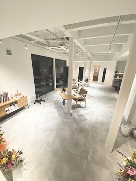 【南草津】≪月8,9日休み≫≪社会保険完備≫≪営業時間内レッスンも可能≫まつ毛パーマ、着付けもできる！頑張り次第で最短1年半でデビューが出来る！営業時間内レッスンOK！早ければ18時30分に退勤！「emmy（エミー）」からアシスタント（美容師）の求人☆★