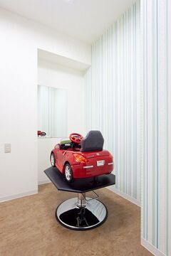 【三田】≪入客チャンスあり≫≪社会保険完備≫新規のお客様をお任せします！今よりも更に成長出来る環境のあるサロン「OLIVE hair feel（オリーブヘアーフィール）」からスタイリスト（美容師）の求人☆★