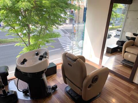 【JR福島】≪営業中レッスンOK≫≪社会保険完備≫≪月8日休み≫デビューまで2年を予定しているため、早期デビューを目指す方にはオススメ！ヘッドスパメニュー充実のサロン「髪質改善ヘアエステ RECALO（カミシツカイゼンヘアエステリカロ）」からアシスタント（美容師）の求人☆★☆