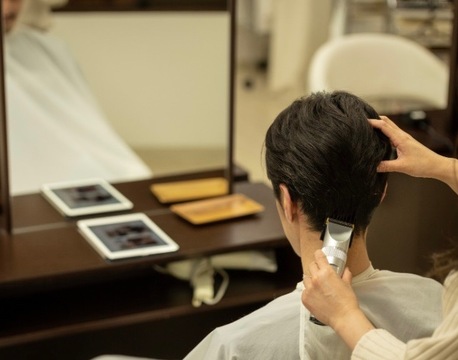 【市川】≪最大月12日休み≫≪土日祝休みOK≫≪住宅手当あり≫長く安心して働けるカット専門店！どんな働き方の希望でも活躍できる環境で、ママさんスタイリストの方も大歓迎です！「カット専門店美容室 story 市川店（カットセンモンテンビヨウシツストーリーイチカワテン）」からスタイリスト（美容師・理容師）の求人☆★