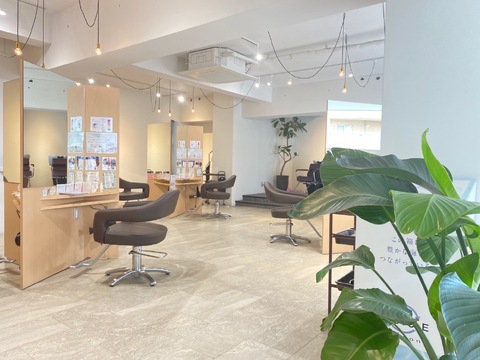 【十三】≪月8日休み≫≪社会保険完備≫≪最短2年でデビュー可能≫自分ののペースでレッスンカリキュラムを設定！営業時間内レッスンで効率よく学べます！「ROCK WORK ORANGE 十三店（ロックワークオレンジジュウソウテン）」からアシスタント（美容師）の求人☆☆