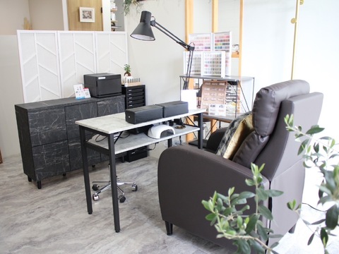 【古川橋】≪最短1年4ヶ月でスタイリストデビュー≫≪営業時間内レッスン可≫≪賞与あり≫≪縮毛矯正メニューが人気≫新卒生や通信生の方も大歓迎！「A.M. hair（アムヘアー）」からアシスタント（美容師）の求人☆★