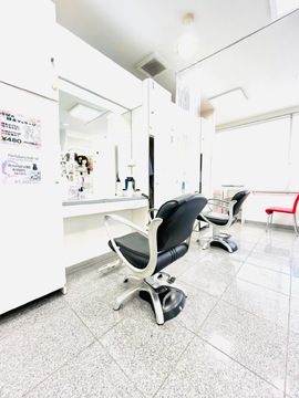 【真鶴】≪夕方5時で帰れる美容室・社会保険完備・完全週休2日制可能≫あなたの希望に合わせた働き方で早期デビューを目指せます！幅広い年代の方から愛される地域密着型のヘアサロン「美容室セレーノ 歯科大前店（ビヨウシツセレーノシカダイマエテン）」からアシスタント（美容師）の求人☆★