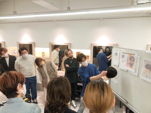 【草津駅】≪月8,9日休み≫≪社会保険完備≫≪月給19.1万円～≫営業時間内レッスン可能！最短2年7ヶ月でスタイリストデビューが目指せる！興味があればブライダルヘアメイクや着付なども学べるサロン！「LUXE for hair」からアシスタント（美容師）の求人☆★