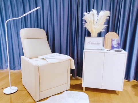 【恵比寿】≪まつげパーマ・アイブロウ専門店≫≪最大9連休取得可能！≫≪髪色ネイル自由≫≪社会保険完備≫とにかくアイリストの働きやすさを重視しています！お客様とゆっくり丁寧に向き合いたい方にピッタリ！「Bambish 恵比寿店（バンビッシュエビステン）」からアイリスト（まつげパーマ・アイブロウ）の求人☆☆