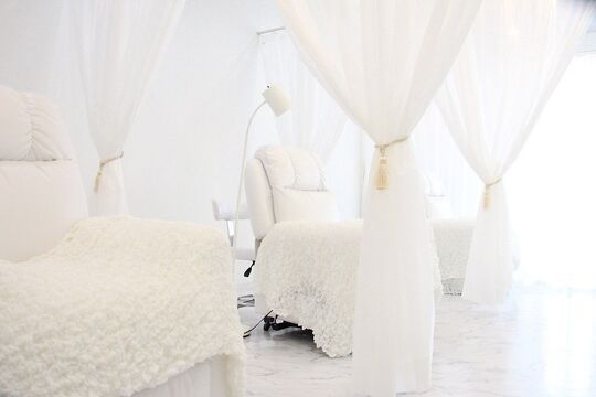 【光明池】≪有給休暇10日〜最大20日≫≪日曜定休≫≪月給20万円〜≫≪16時までの勤務OK≫≪扶養内の勤務OK≫★今までの経験を生かしてサロン作りに携われるチャンスです ”moi-meme（モアメーム）”からアイリスト（アイデザイナー・まつ毛エクステ）の求人☆★