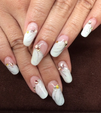 【平野】≪スタッフ大募集★≫≪日曜定休★≫≪19時までの勤務★≫ゆったりとした落ち着いた空間の中で一緒にサロンを盛り上げていきましょう！！地域密着型のサロン″Airis（アイリス）″です♪ネイリスト（ネイル）の求人★☆